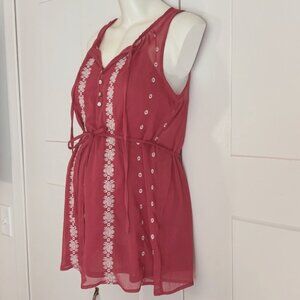 sleeveless maternity top